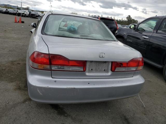 JHMCG66502C014818 - 2002 HONDA ACCORD LX SILVER photo 6