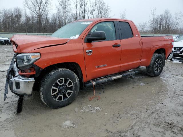 5TFUY5F18JX726902 - 2018 TOYOTA TUNDRA DOUBLE CAB SR/SR5 ORANGE photo 1