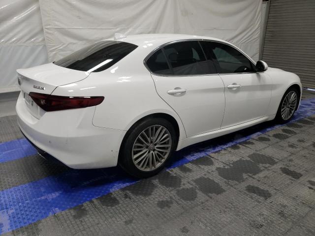 ZARFAECN5H7536091 - 2017 ALFA ROMEO GIULIA TI WHITE photo 3