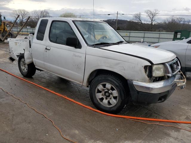 1N6DD26S0XC332133 - 1999 NISSAN FRONTIER KING CAB XE WHITE photo 4