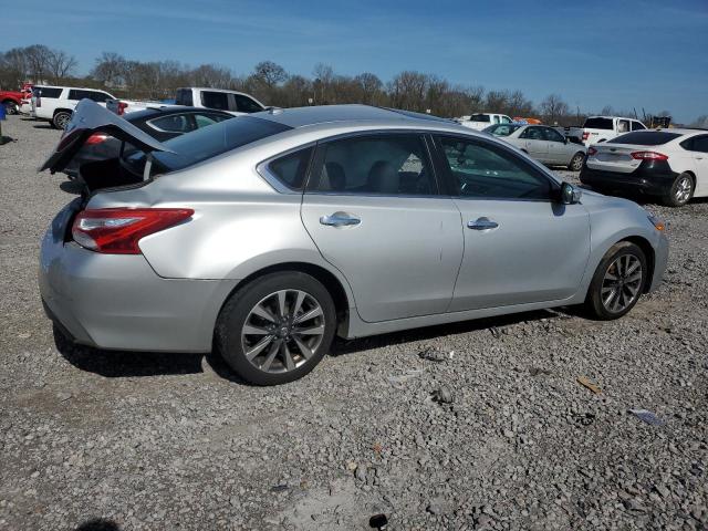 1N4AL3AP4HC244114 - 2017 NISSAN ALTIMA 2.5 SILVER photo 3