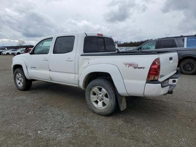 5TELU42N38Z499180 - 2008 TOYOTA TACOMA DOUBLE CAB WHITE photo 2