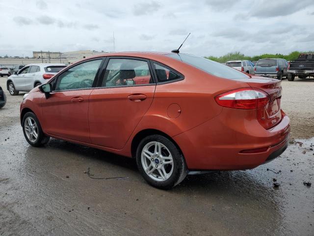 3FADP4BJXKM125877 - 2019 FORD FIESTA SE ORANGE photo 2