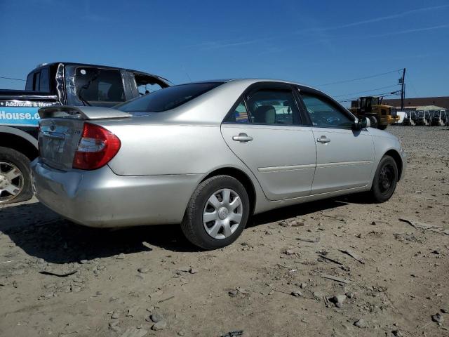 4T1BE32K94U878031 - 2004 TOYOTA CAMRY LE SILVER photo 3