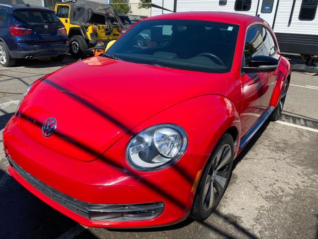 3VWVA7AT6CM654553 - 2012 VOLKSWAGEN BEETLE TURBO RED photo 2