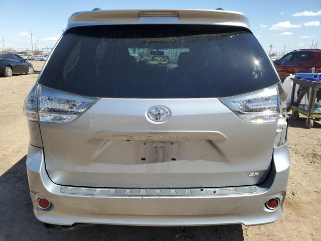 5TDXK3DC6GS748113 - 2016 TOYOTA SIENNA SE SILVER photo 6