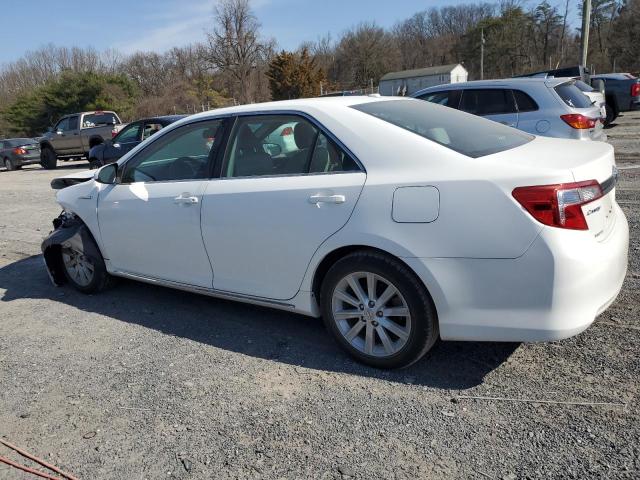 4T1BD1FK5CU035928 - 2012 TOYOTA CAMRY HYBRID WHITE photo 2