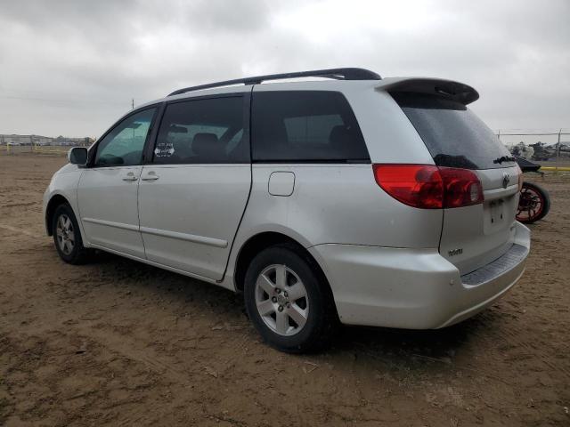 5TDZA22C86S415967 - 2006 TOYOTA SIENNA XLE WHITE photo 2