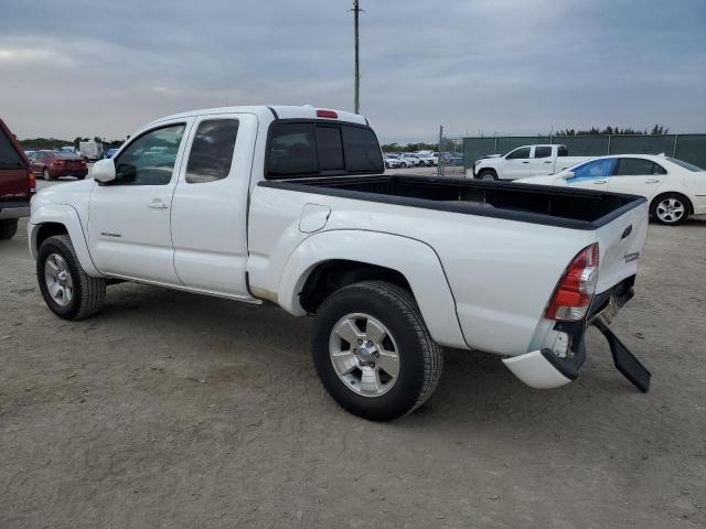 5TETU4GN4AZ674275 - 2010 TOYOTA TACOMA PRERUNNER ACCESS CAB WHITE photo 2