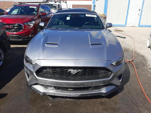 1FATP8UH8N5100810 - 2022 FORD MUSTANG SILVER photo 5