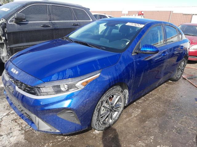 3KPF24AD5PE626321 - 2023 KIA FORTE LX BLUE photo 1