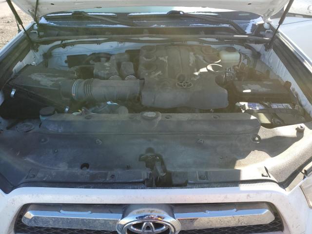 JTEBU5JR9A5029455 - 2010 TOYOTA 4RUNNER SR5 WHITE photo 12