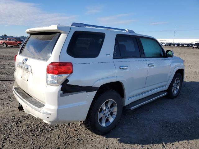 JTEBU5JR9A5029455 - 2010 TOYOTA 4RUNNER SR5 WHITE photo 3