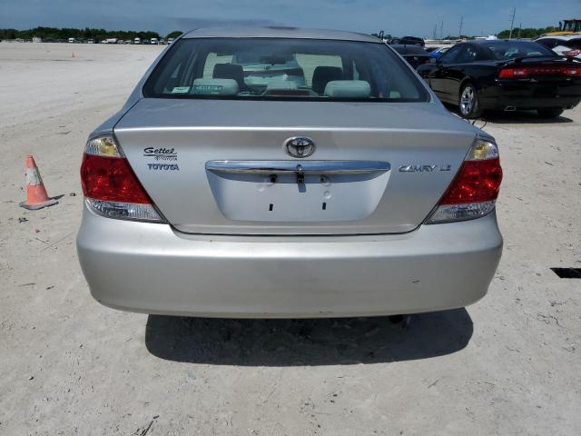 4T1BE32K25U510923 - 2005 TOYOTA CAMRY LE SILVER photo 6