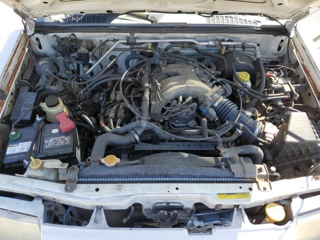 5N1ED28Y9YC551159 - 2000 NISSAN XTERRA XE WHITE photo 11