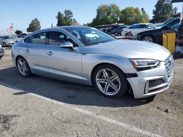 WAUB4CF59JA117053 - 2018 AUDI S5 PREMIUM PLUS ვერცხლისფერი ფოტო 4