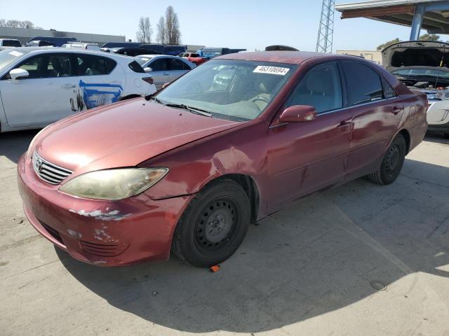 4T1BE32K45U088623 - 2005 TOYOTA CAMRY LE RED photo 1