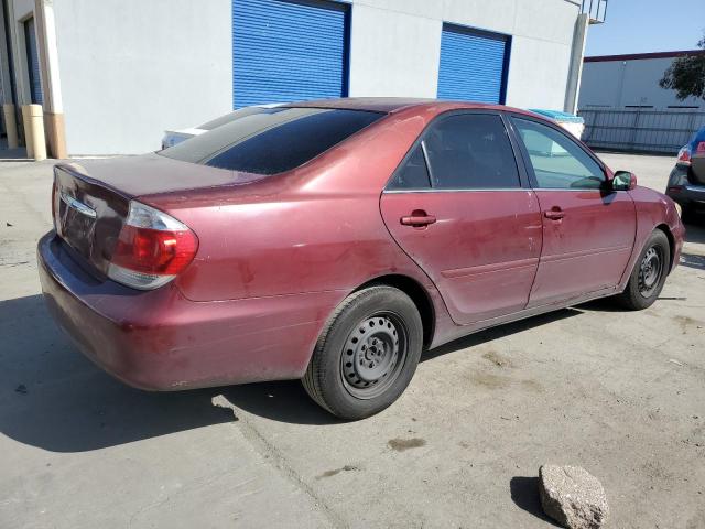 4T1BE32K45U088623 - 2005 TOYOTA CAMRY LE RED photo 3