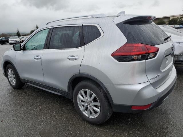 KNMAT2MT5JP594167 - 2018 NISSAN ROGUE S SILVER photo 2