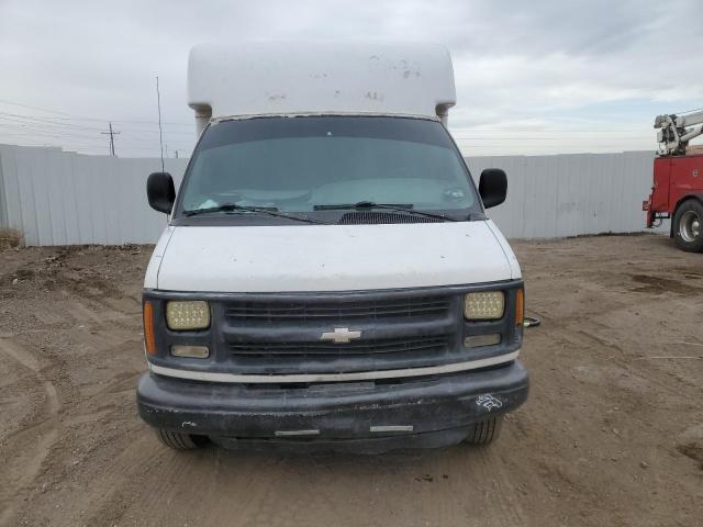 1GBHG31R2W1086528 - 1998 CHEVROLET EXPRESS G3 WHITE photo 5