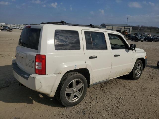 1J8FF28W48D636317 - 2008 JEEP PATRIOT SPORT WHITE photo 3