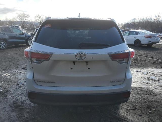 5TDJKRFH1GS267865 - 2016 TOYOTA HIGHLANDER XLE WHITE photo 6