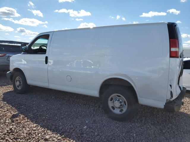 1GCGG25V871129005 - 2007 CHEVROLET EXPRESS G2 WHITE photo 2