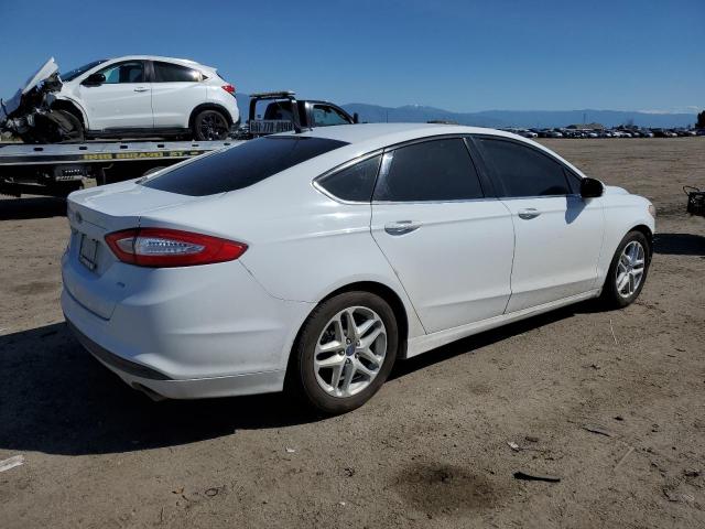 3FA6P0H79FR139159 - 2015 FORD FUSION SE WHITE photo 3