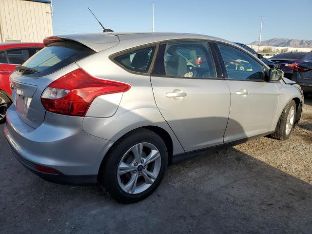 1FADP3K25EL317474 - 2014 FORD FOCUS SE SILVER photo 3