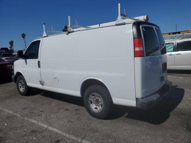 1GCGG25C481204718 - 2008 CHEVROLET EXPRESS G2 WHITE photo 2