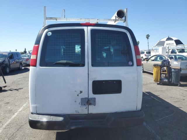 1GCGG25C481204718 - 2008 CHEVROLET EXPRESS G2 WHITE photo 6