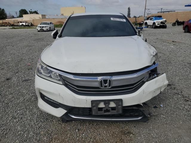 1HGCR2F54HA132705 - 2017 HONDA ACCORD SPORT WHITE photo 5