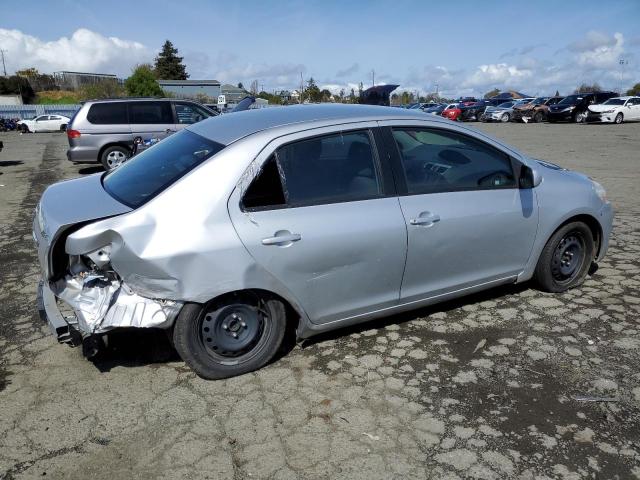 JTDBT4K39A4064806 - 2010 TOYOTA YARIS SILVER photo 3