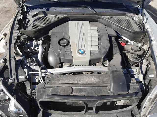 5UXZW0C58D0B93373 - 2013 BMW X5 XDRIVE35D SILVER photo 11