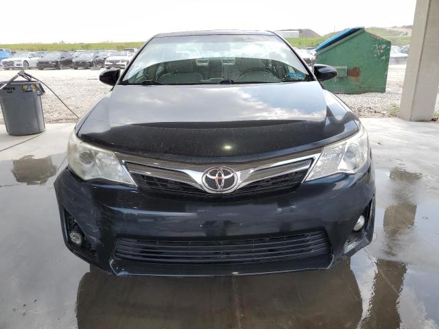 4T1BK1FK1CU505927 - 2012 TOYOTA CAMRY SE CHARCOAL photo 5