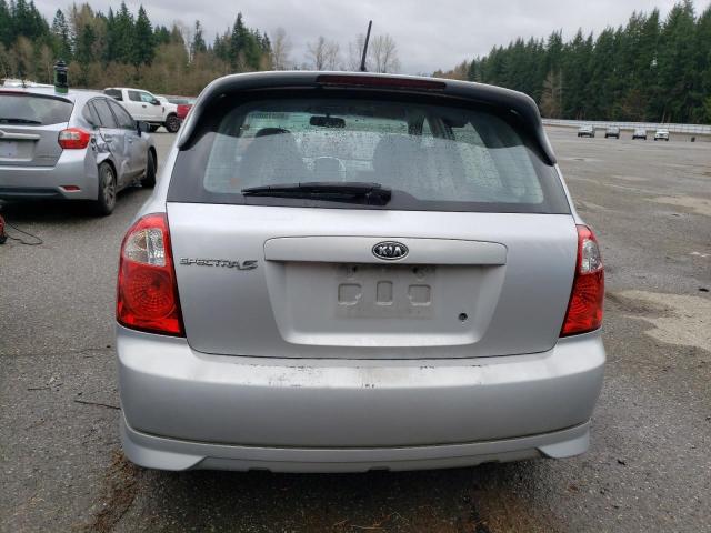 KNAFE161465214645 - 2006 KIA SPECTRA5 SILVER photo 6