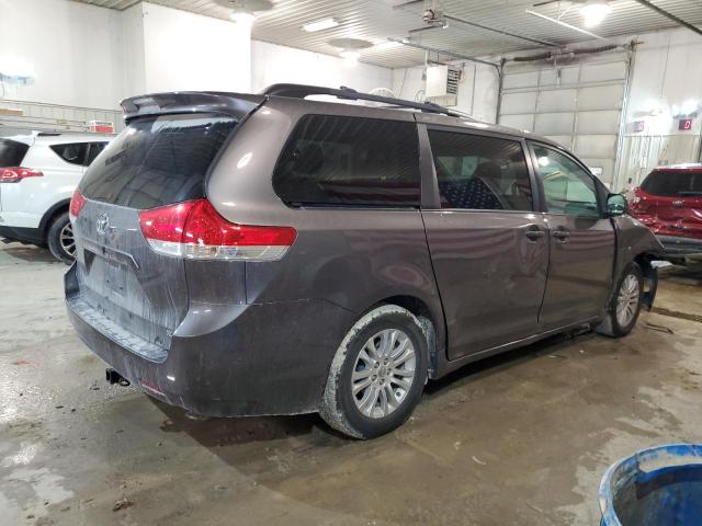 5TDYK3DC7BS143644 - 2011 TOYOTA SIENNA XLE GRAY photo 3