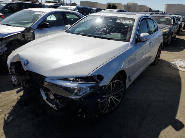 WBAJA9C56KB393987 - 2019 BMW 530E WHITE photo 1