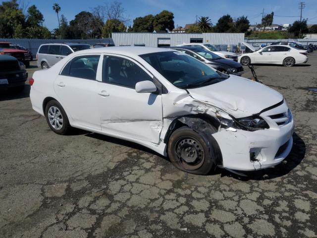 2T1BU4EE7DC978581 - 2013 TOYOTA COROLLA BASE WHITE photo 4