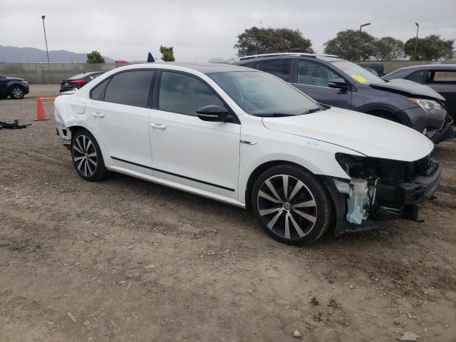 1VWJM7A38JC039376 - 2018 VOLKSWAGEN PASSAT GT WHITE photo 4