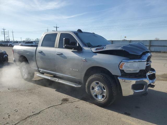 3C6UR5DL2NG297114 - 2022 RAM 2500 BIG HORN/LONE STAR SILVER photo 4
