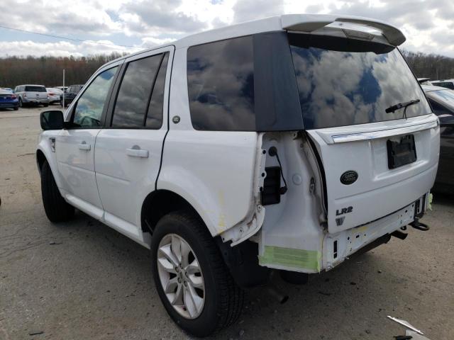 SALFR2BG7DH364731 - 2013 LAND ROVER LR2 HSE WHITE photo 2