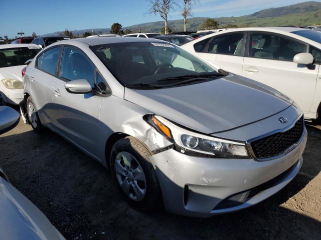 3KPFK4A73JE179232 - 2018 KIA FORTE LX SILVER photo 4