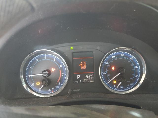 5YFBURHE4JP828111 - 2018 TOYOTA COROLLA L WHITE photo 9