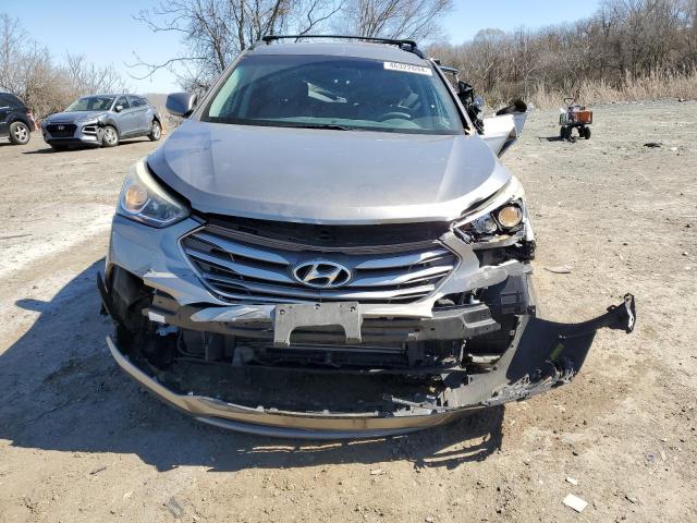 5NMZU3LB3HH003304 - 2017 HYUNDAI SANTA FE S SILVER photo 5