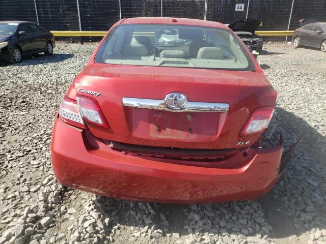 4T1BF3EK9BU709651 - 2011 TOYOTA CAMRY BASE RED photo 6