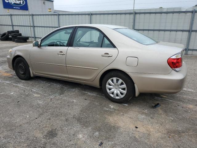4T1BE32K45U057257 - 2005 TOYOTA CAMRY LE GOLD photo 2