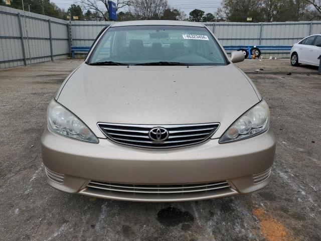 4T1BE32K45U057257 - 2005 TOYOTA CAMRY LE GOLD photo 5