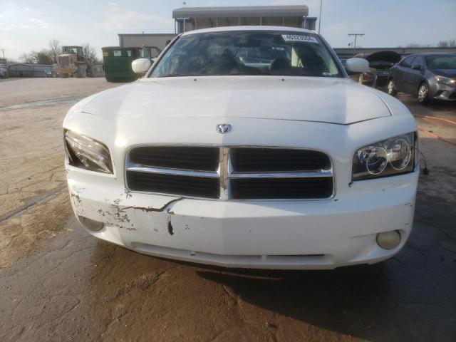 2B3CA2CV9AH317836 - 2010 DODGE CHARGER WHITE photo 5