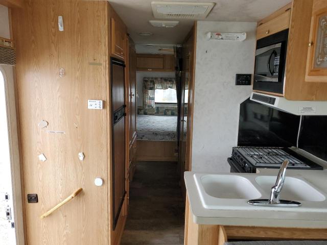 5B4KP37J5Y3317874 - 2000 WORKHORSE CUSTOM CHASSIS MOTORHOME P3500 WHITE photo 6